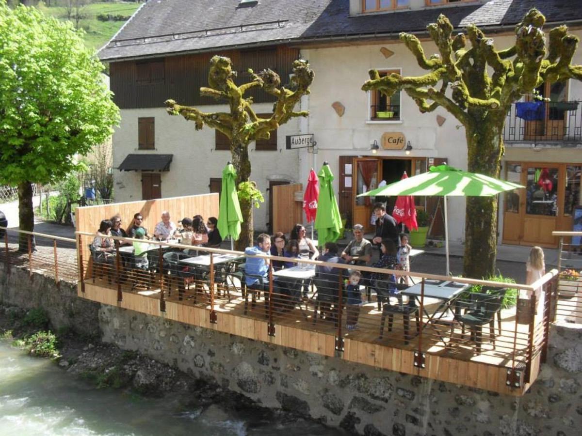 Gite Auberge L'Herbe Tendre Saint-Pierre-dʼEntremont Esterno foto