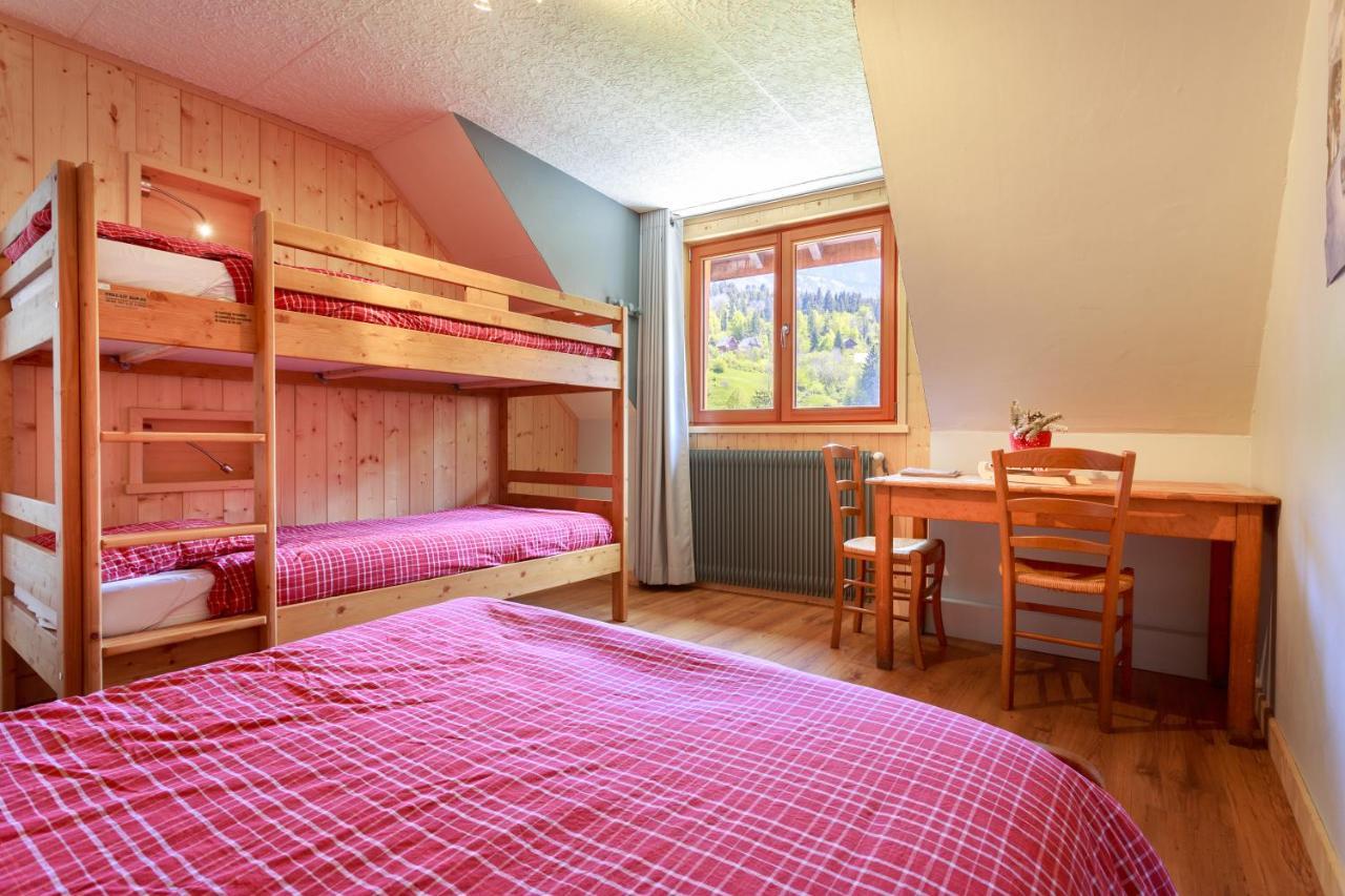 Gite Auberge L'Herbe Tendre Saint-Pierre-dʼEntremont Esterno foto